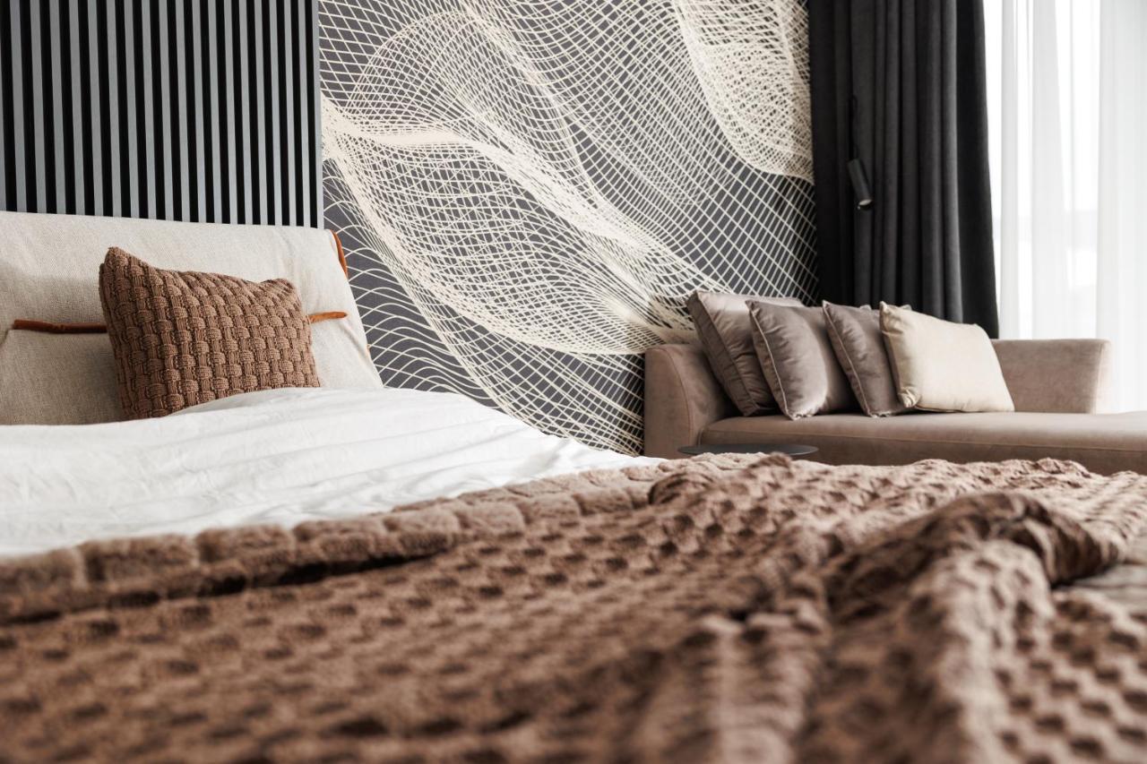 Mandala Designer Apartments With Free Private Parking, Near Mall Coresi Μπρασόβ Εξωτερικό φωτογραφία